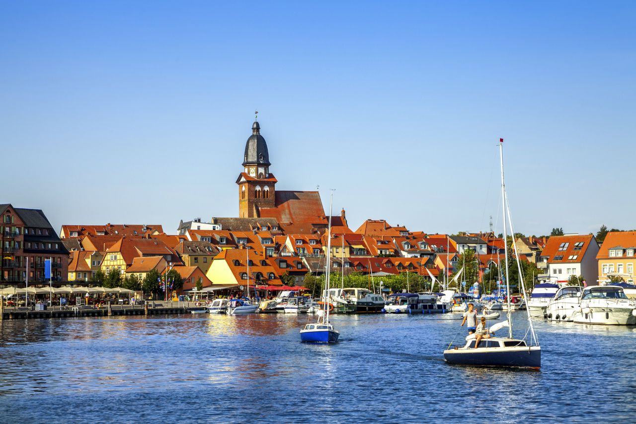 Bild Zeigt die Stadt Waren an der Müritz für Kur in Waren Müritz